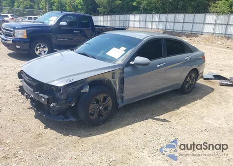 2021 Hyundai Elantra Sel z USA, uszkodzony, nr VIN KMHLS4AG0MU130977